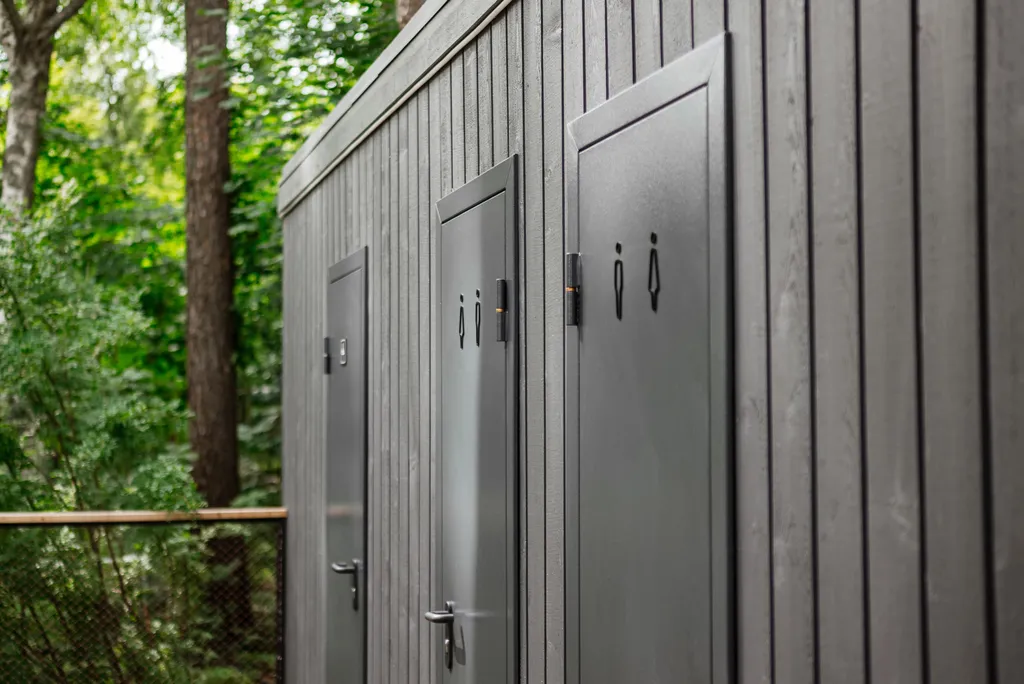 Домик-палатка Скворечник на берегу реки