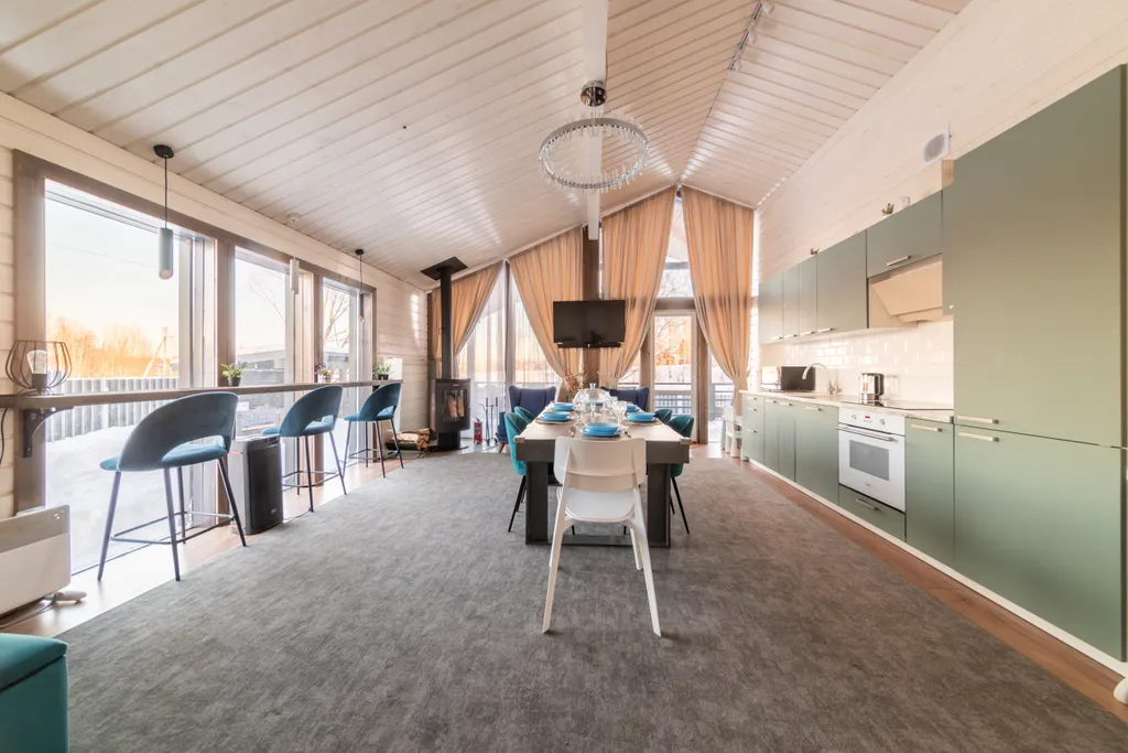 Дом у озера #1