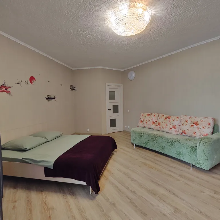 Квартира большая у ТЦ "Крейсер", 33 квартиры