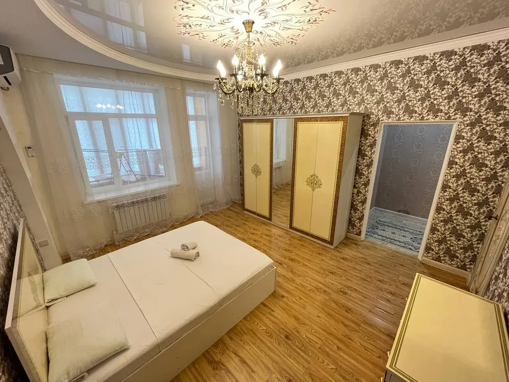 У себя дома