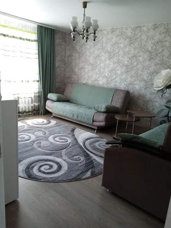 Уютная квартира в Юго-западном районе с видом на Спасо-Яковлев монастырь