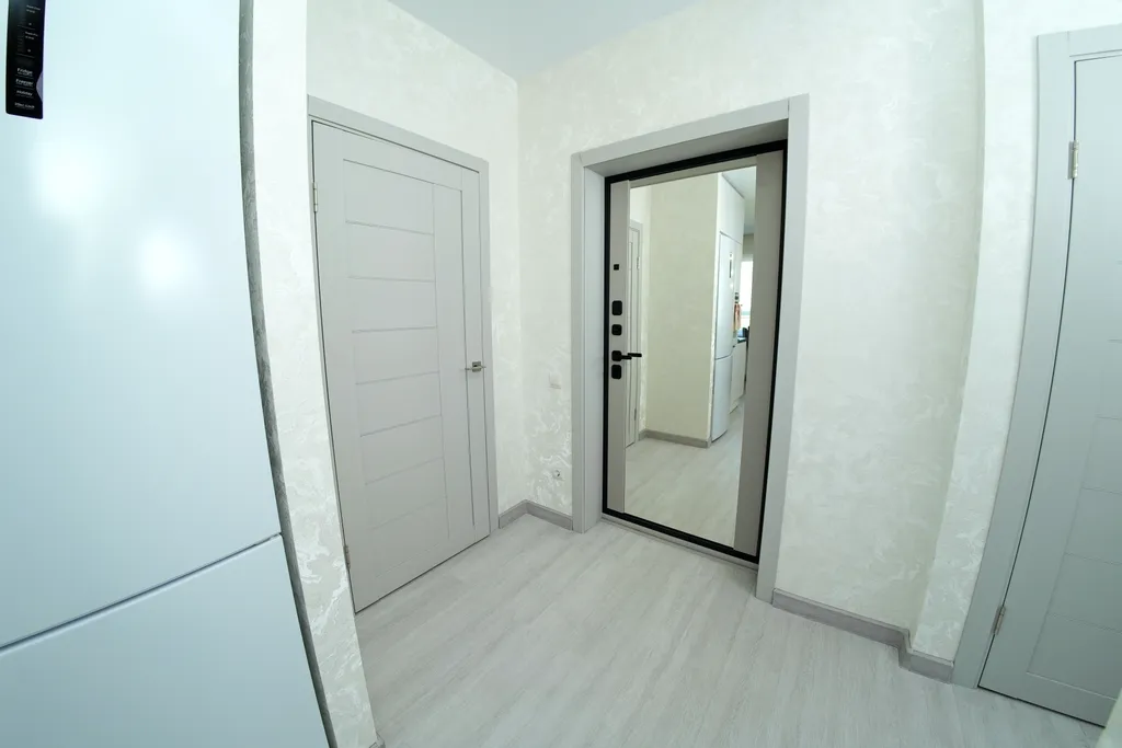 Комфортные апартаменты с видом на метромост и центр