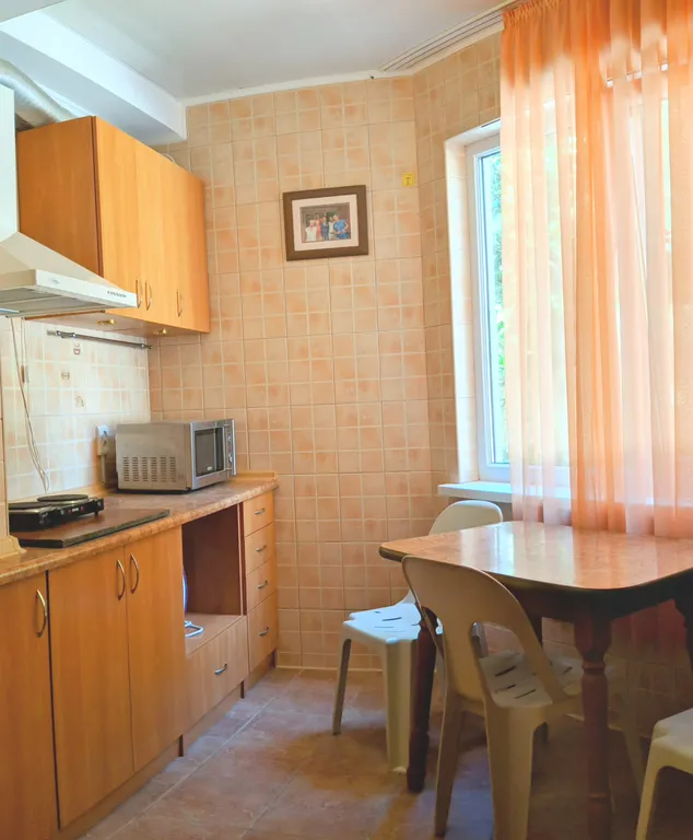 Семейный двухкомнатный номер с видом на море и большим балконом