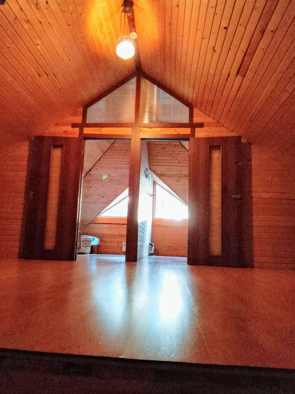 Коттедж Чудесный домик в парке — Сиверский