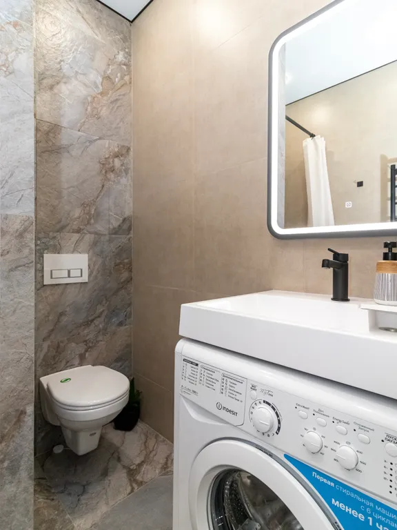 Квартира Комфортная студия в ЖК Айвазовский — Тюмень