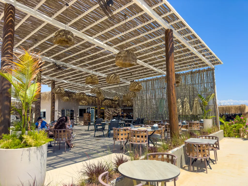 Апартамент в отельном комплексе Azura World С