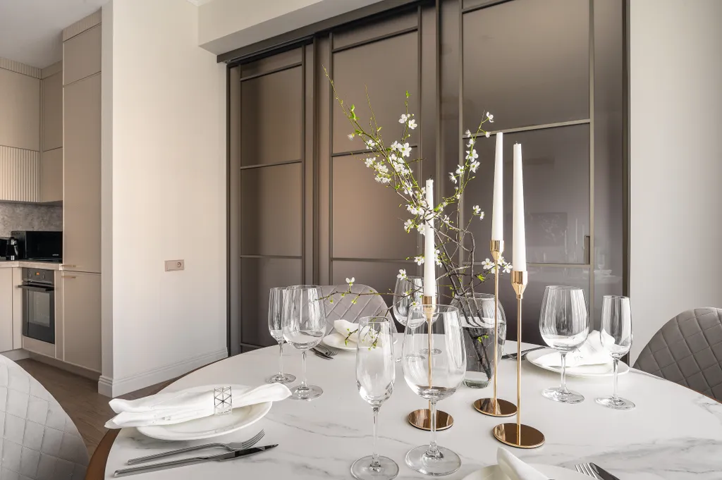 Апартамент люкс с балконом Королевский Вид