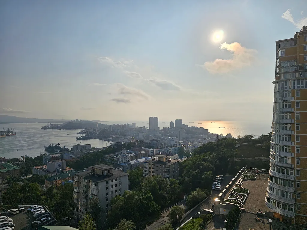 3х.ком.кв. 105 м.кв в ЦЕНТРЕ с видом на море и город, р-он ФУНИКУЛЁРА