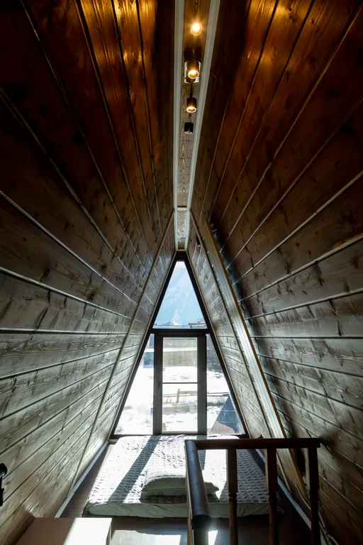 Афрейм White house три этажа с панорамным видом на горы