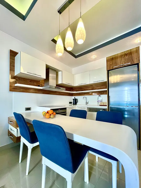 Квартира на берегу средиземного моря Sfera residence