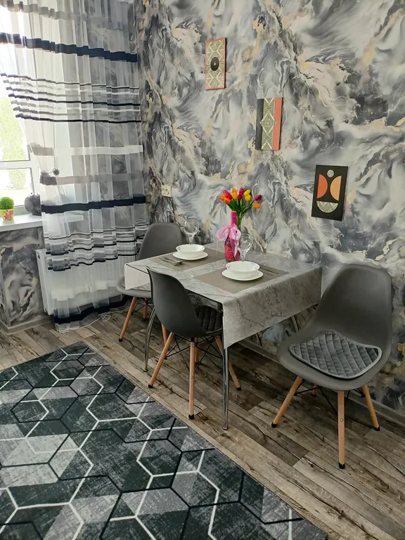 Уютная квартира возле федеральной трассы, в новостройке, с горячей водой