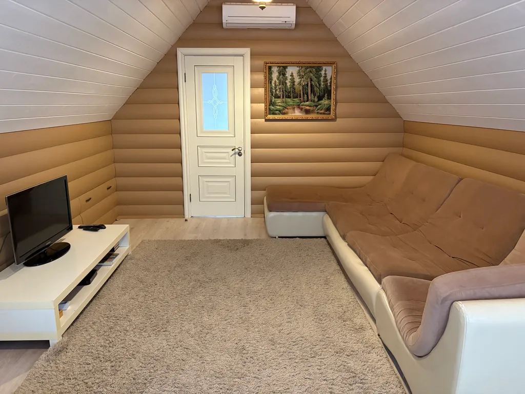 Загородный дом с бассейном и парной на дровах