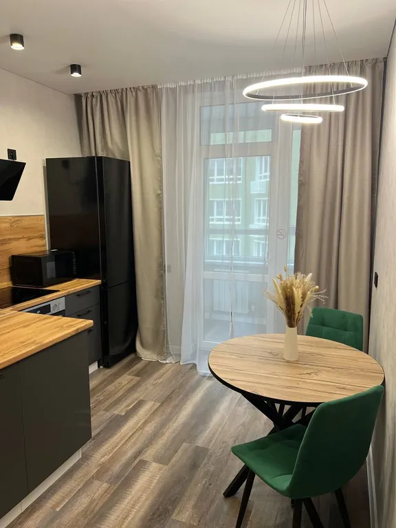 Квартира в центре с дизайнерским ремонтом и панорамным видом на город