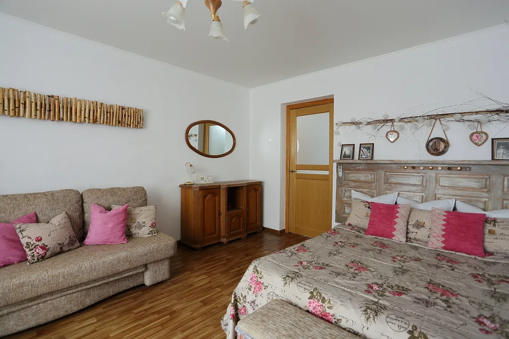 flat-all 81 Rustik, 1-комнатная  до 5 мест, паркинг, ТРЦ ГЧ