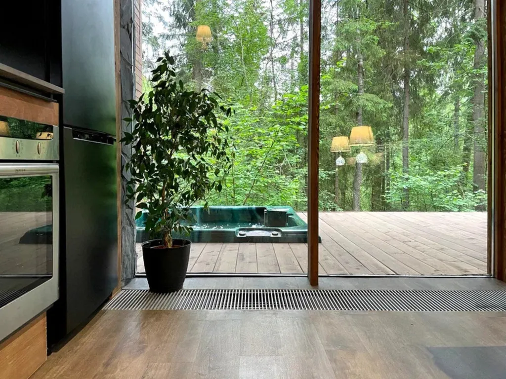 Коттедж Сказочный Шале с камином и джакузи в живописном лесу — Шадрино