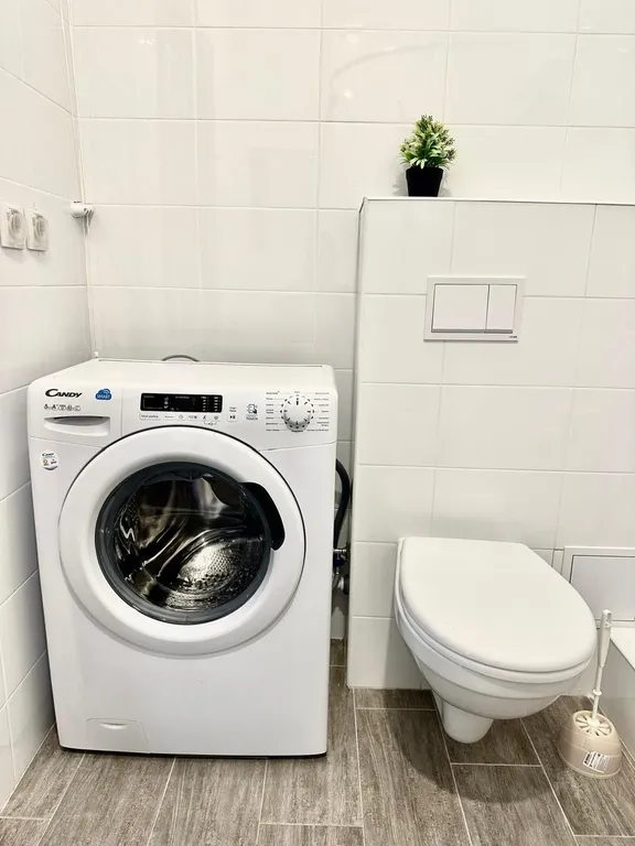 Квартира Студия возле Ситимолла — Тюмень