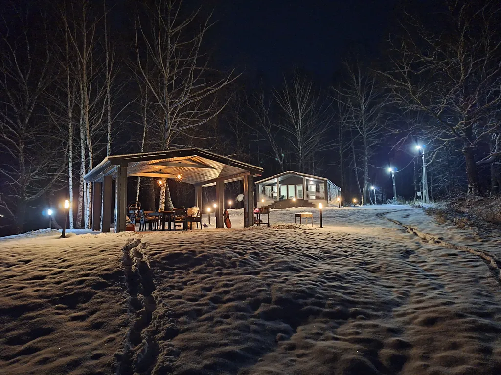 Дом на берегу водохранилища