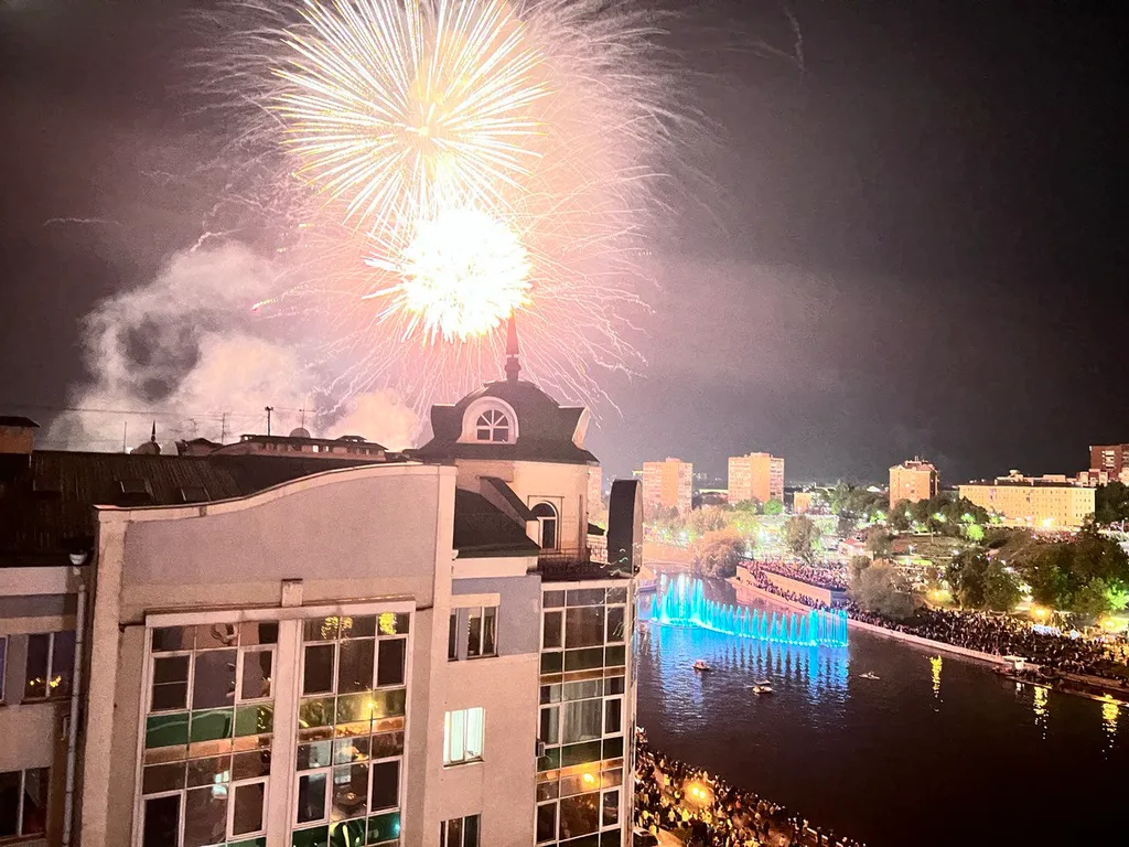 Новый дом на набережной отличный вид