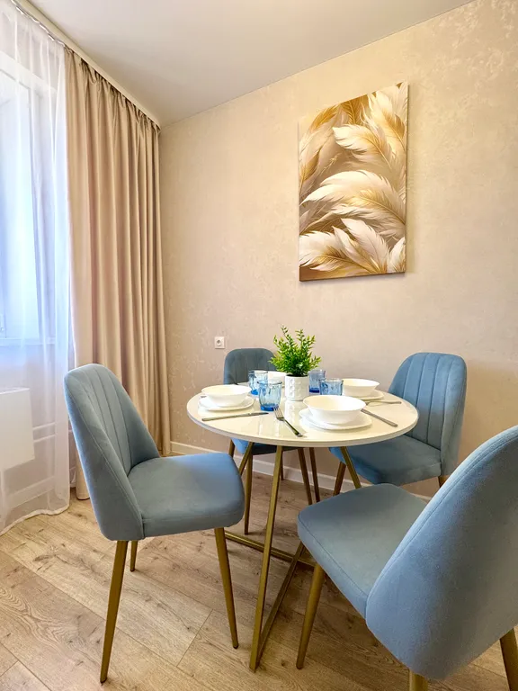 Стильная квартира с новым ремонтом в центре Индустриального района