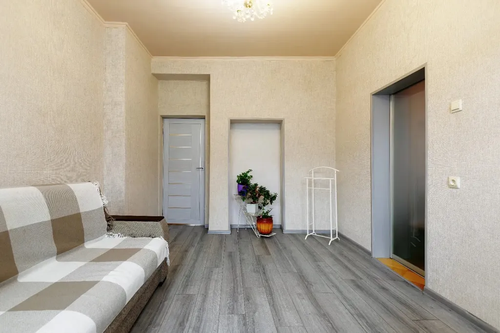 Уютнaя квapтирa в центpe гopoда, стаpый фонд