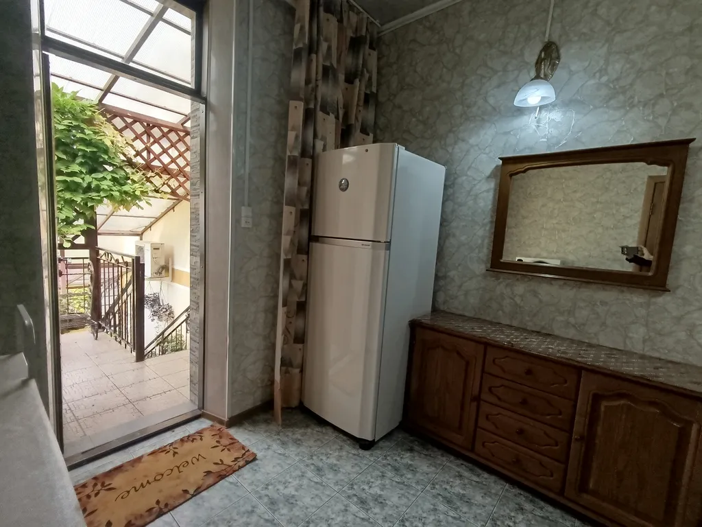 Целый этаж в доме из 4 комнат