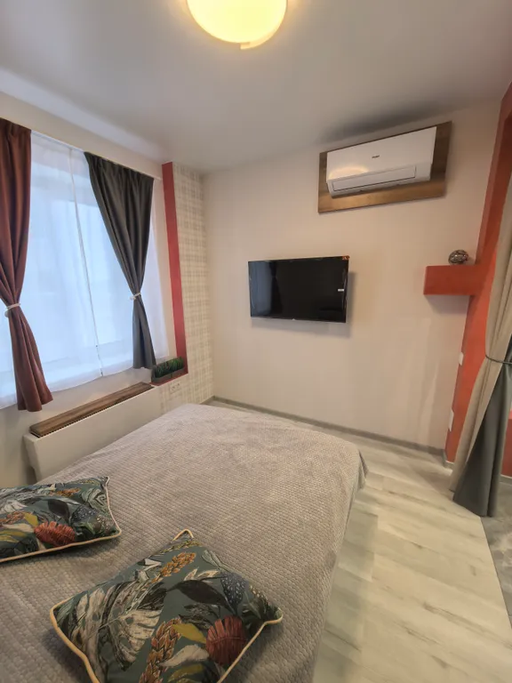 Центр, свежий ремонт, студия