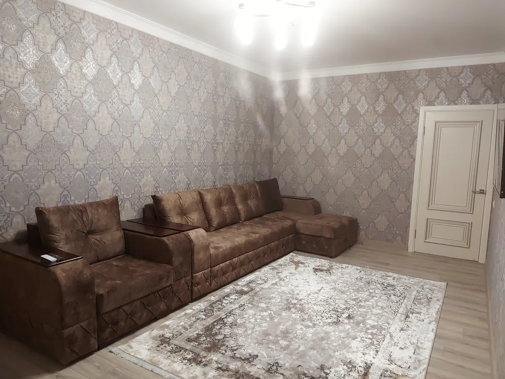 Просторная двушка в уютном районе