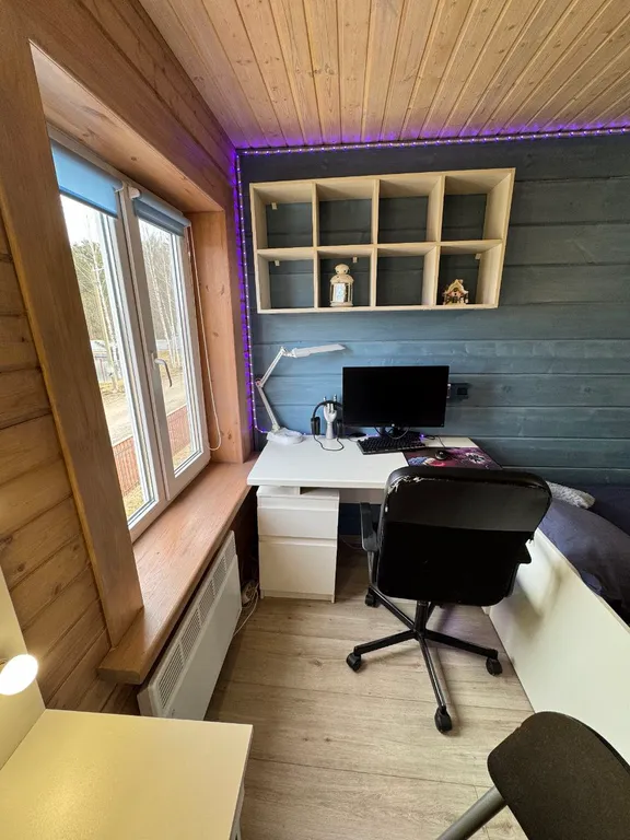 Дом с прудом