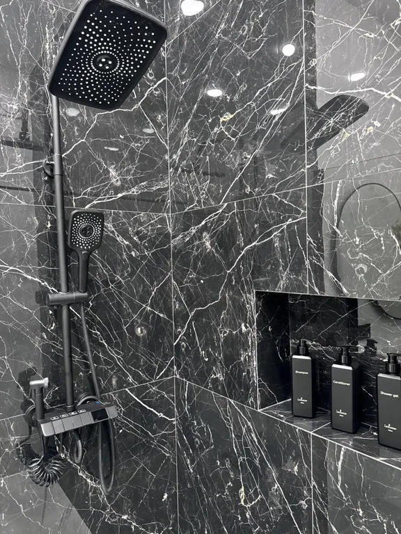 Идеальная чистая квартира в центре города с дизайнерским ремонтом