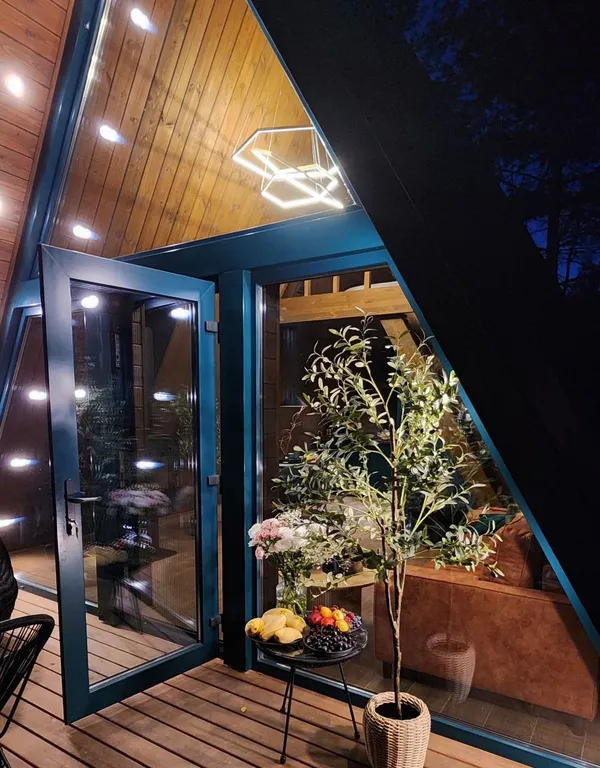 Уютный треугольный VIP дом в 25км от Минска с горячей купелью и баней