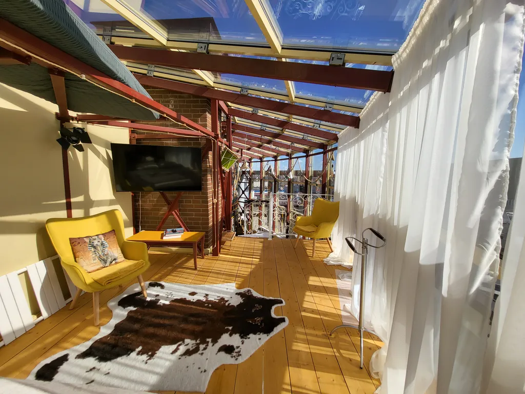 Квартира Квартира Трёхэтажный мезонин над крышами Питера — Санкт-Петербург