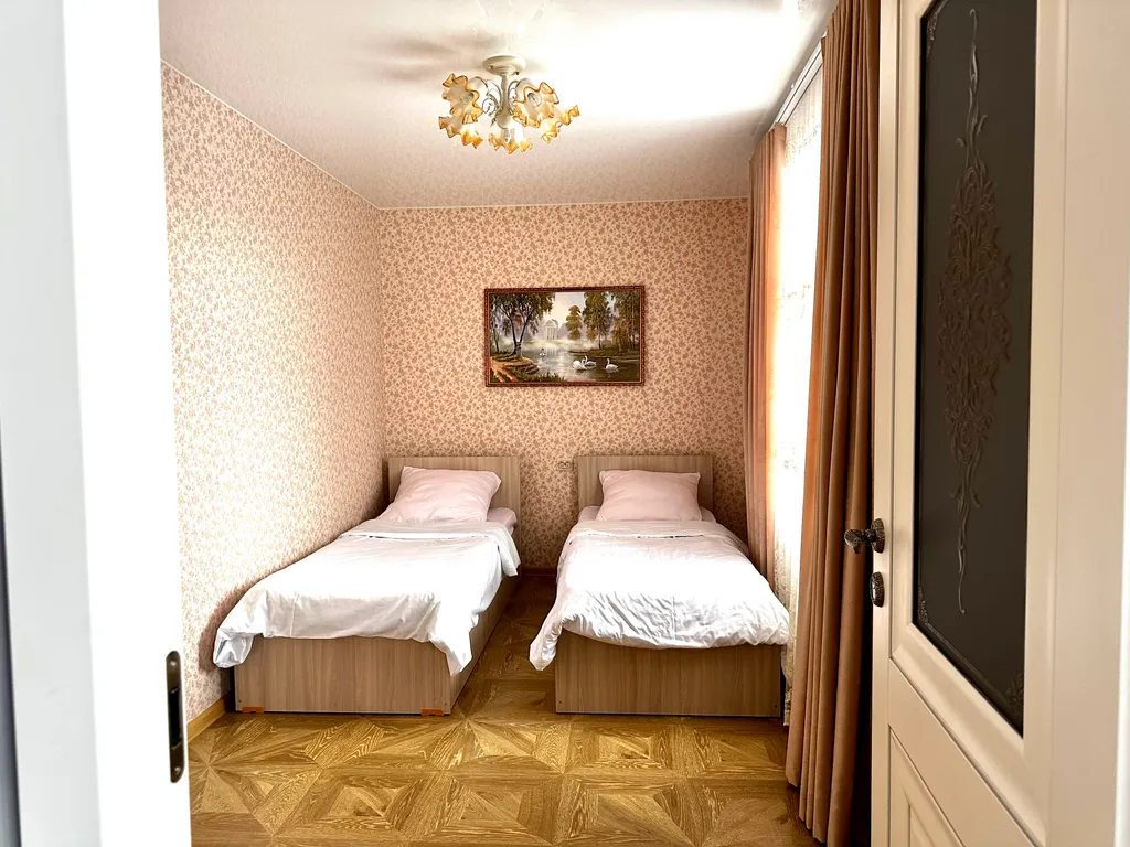 Квартира с видом на Вознесенский собор и площадь Победы