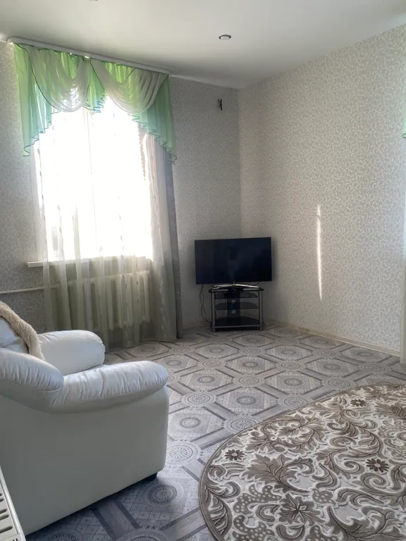 Двухкомнатная квартира -50 кв,м -в самом центре города