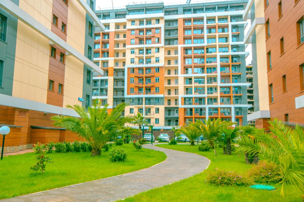 Студия Дом вдали от дома