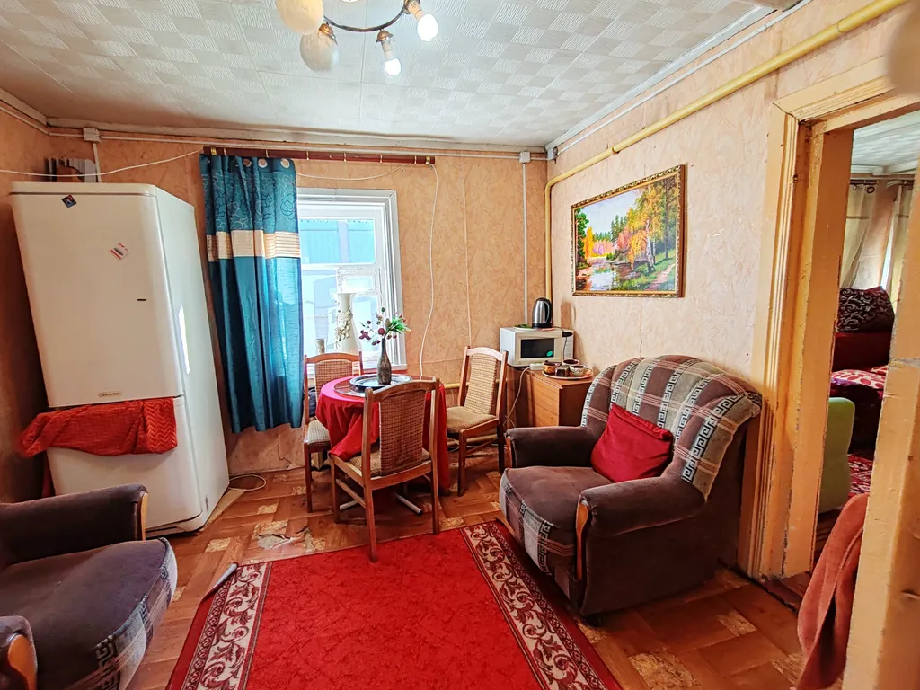 Уютный домик в тихом месте, рядом с рекой и озером