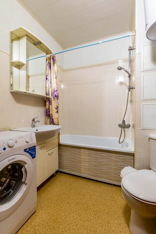 Квартира-студия с балконом для командированных и отдыха