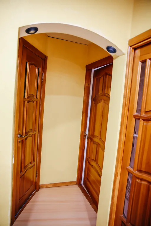 Двухкомнатная квартира рядом с жд станцией