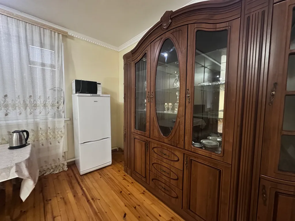 Уютная комната, в трёх шагах от моря