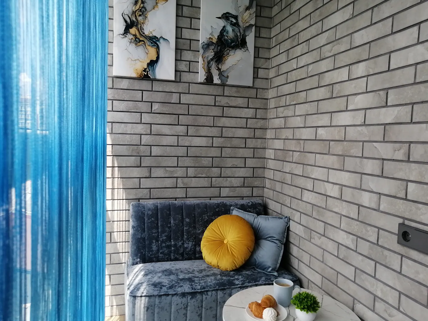 Фото