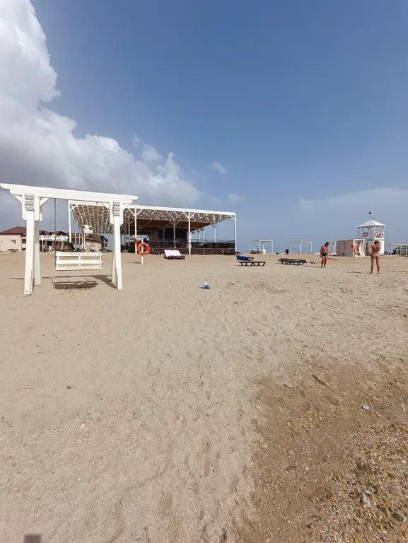 Трёхкомнатный дом у моря под ключ в пригороде