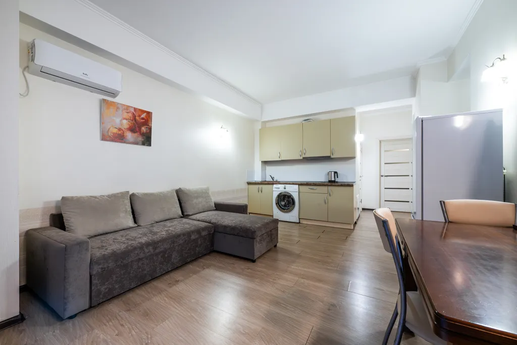 Классические апартаменты с двумя спальнями и ванной, 1 этаж