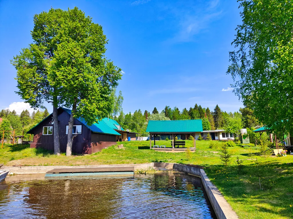 Коттедж Уютный дом на берегу реки Чусовая — аренда посуточно в Пермь