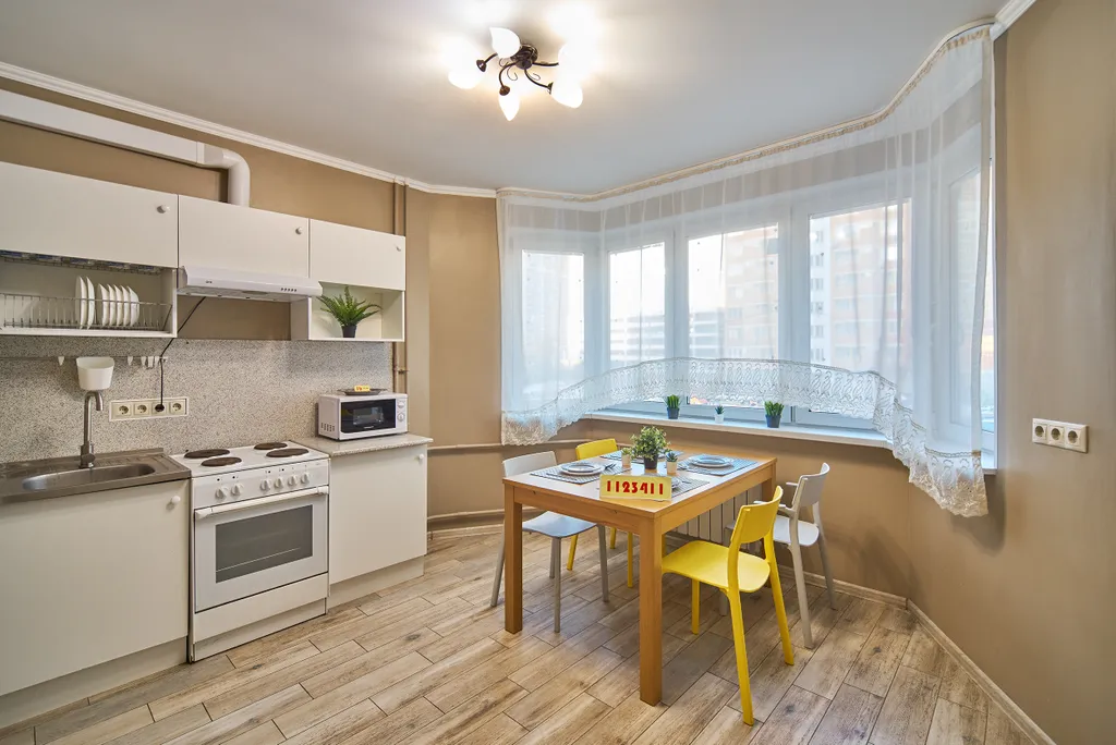 Вид на реку и крокус