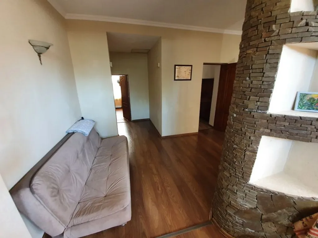 Просторный двухкомнатный дом в санаторной зоне