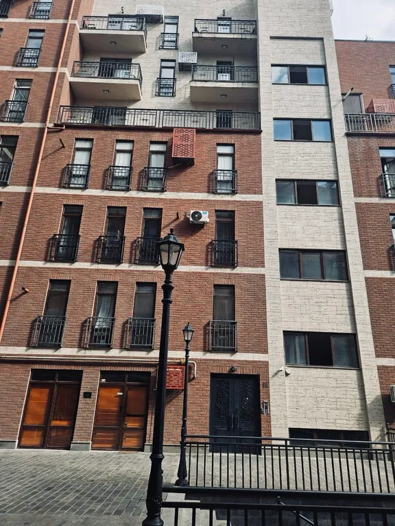 Квартира в центре Тбилиси на 2-6 гостей с 2 спальнями и балконом