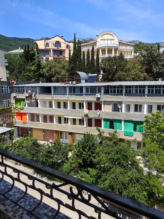 Квартира Квартира Номер-студия с видом на гору Кошка и немного на море — Кацивели