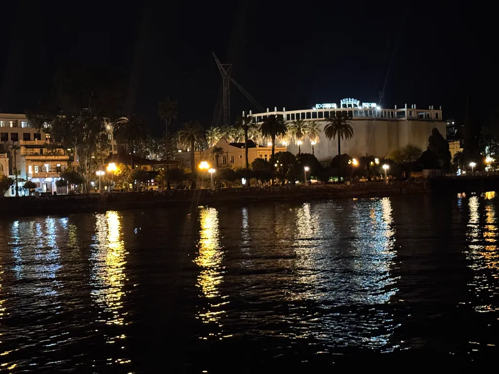 Коттедж Уютный коттеджный эко-домик рядом с морем ))) — Сухум