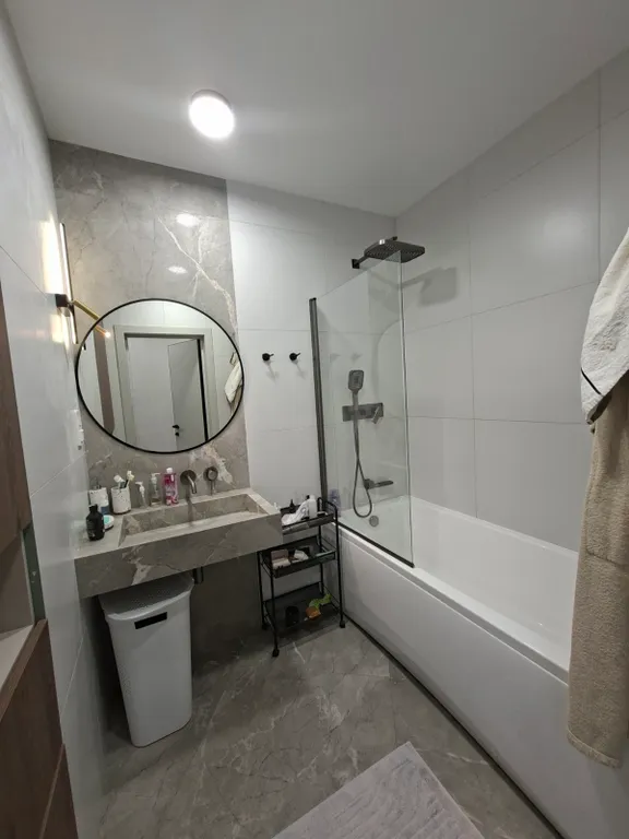 Трёхкомнатная квартира с дизайнерским ремонтом