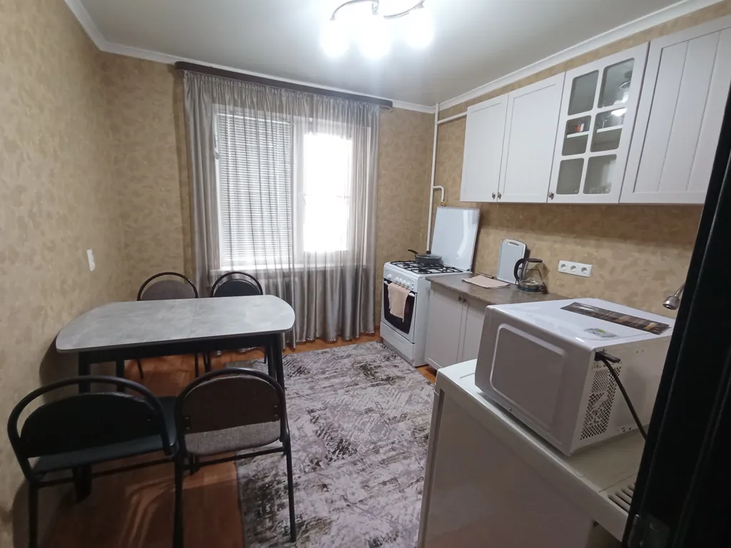 Уютная двух комнатная квартира в микрорайоне Восход