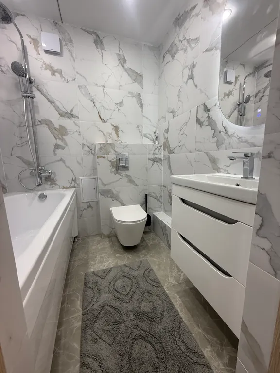 Уютная квартира с новым ремонтом и мебелью в центре